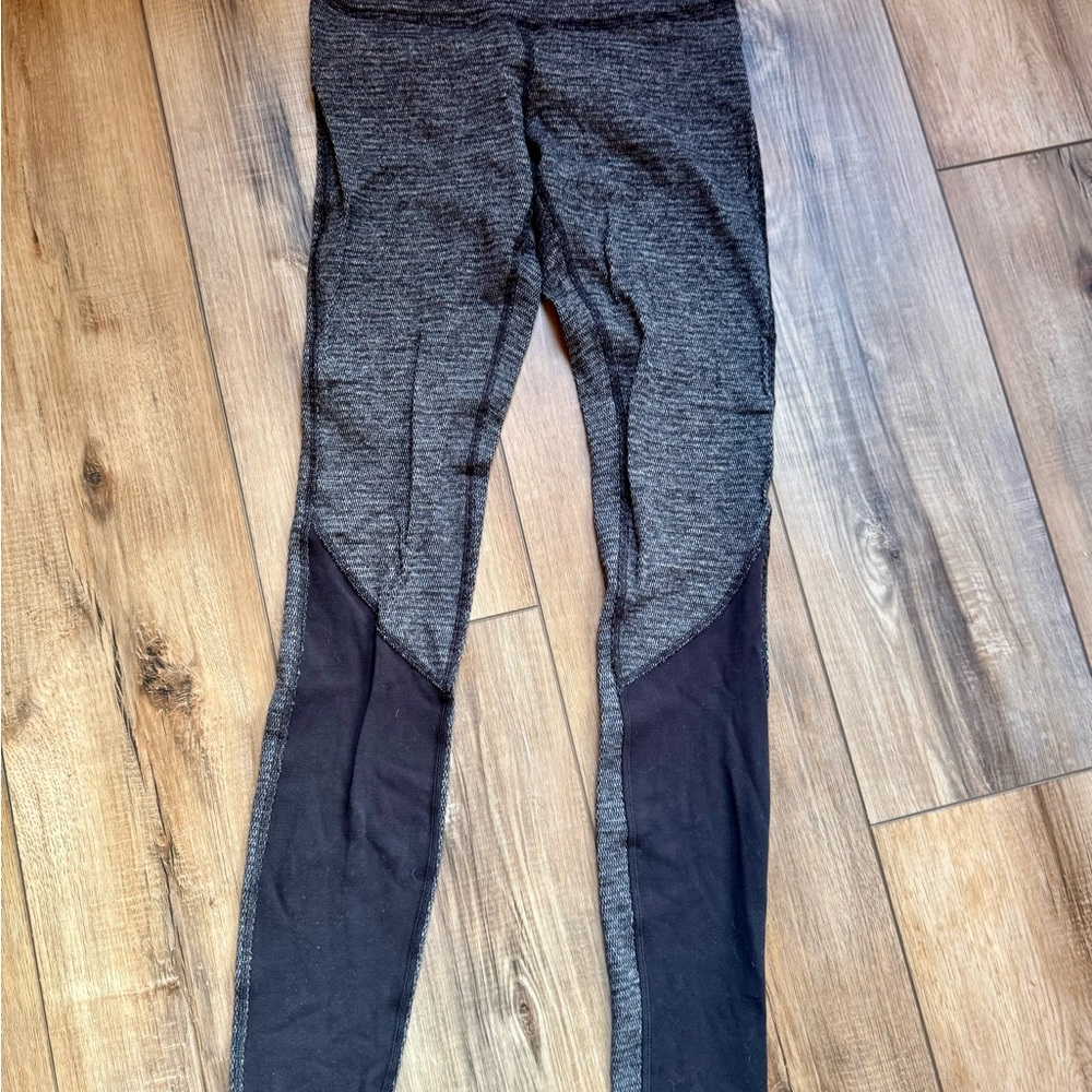 Lululemon Leggings | Warm | Size 4 | Like New | Grey/Black | Fleeced | Pockets
